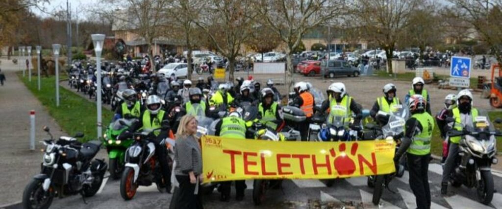 Activités du club moto. Participation au Téléthon de Chartres